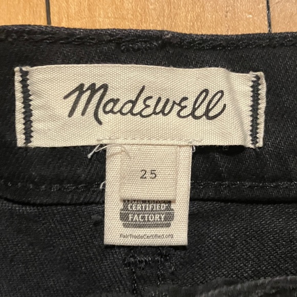 Madewell Black Emmett Denim Shorts - Picture 4 of 10